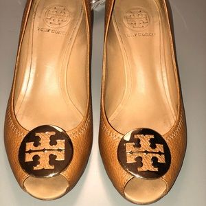 Tory Burch Sally, peep toe 7.5